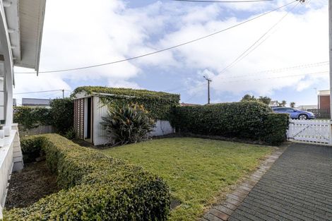 Photo of property in 14 Ngaio Street, Strandon, New Plymouth, 4312