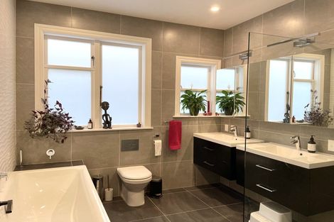 Photo of property in 16 Bruce Avenue, Brooklyn, Wellington, 6021