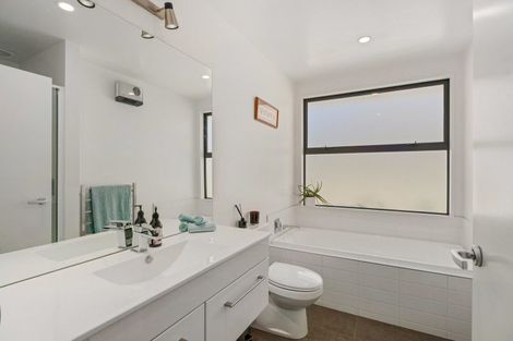 Photo of property in 88 Risinghurst Terrace, Lower Shotover, Queenstown, 9304