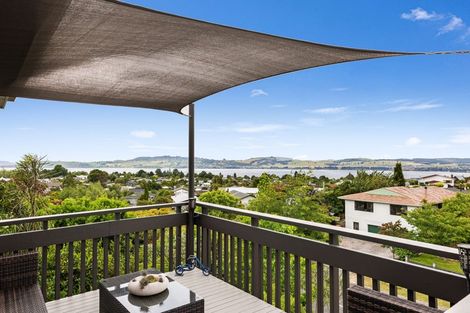 Photo of property in 4 Kempton Place, Richmond Heights, Taupo, 3330