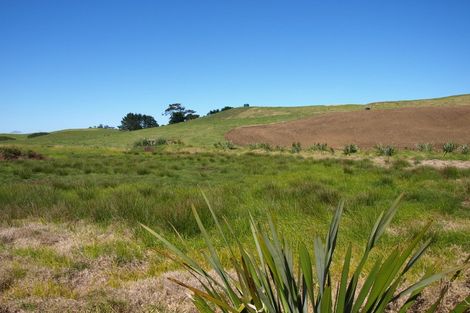 Photo of property in 247 Kaihau Road, Karioitahi, Waiuku, 2683