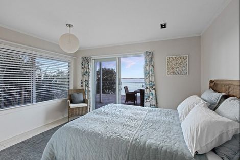 Photo of property in 8 Sykes Avenue, Hatfields Beach, Orewa, 0931