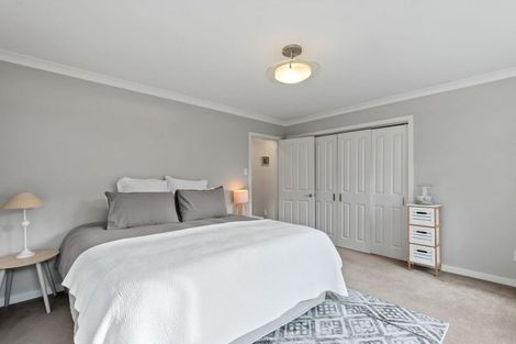 Photo of property in 225 Muritai Road, Eastbourne, Lower Hutt, 5013