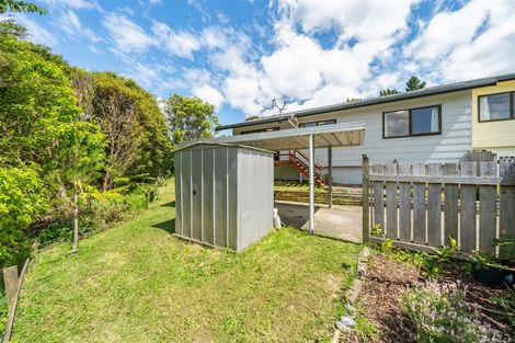 Photo of property in 14b Fenchurch Grove, Stokes Valley, Lower Hutt, 5019