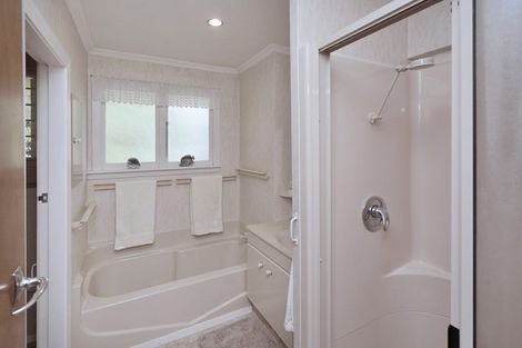 Photo of property in 5 Ron Place, Bishopdale, Christchurch, 8051