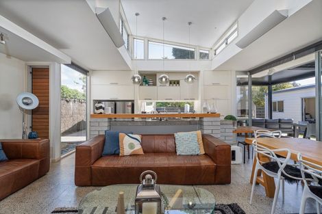 Photo of property in 6 Bell Road, Pauanui, Hikuai, 3579