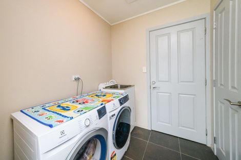 Photo of property in 339 Stoney Creek Road, Kelvin Grove, Palmerston North, 4470