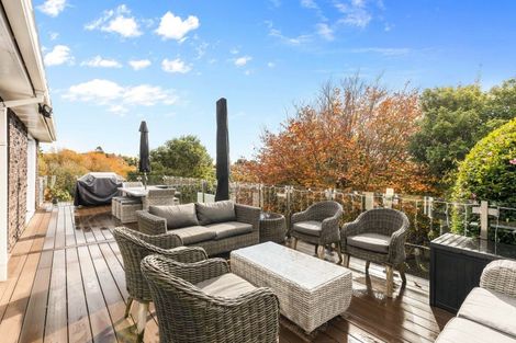 Photo of property in 4 Cargill Place, Frankleigh Park, New Plymouth, 4310