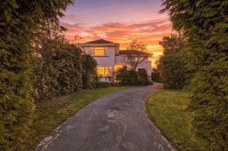Photo of property in 17 Hamilton Avenue, Ilam, Christchurch, 8041