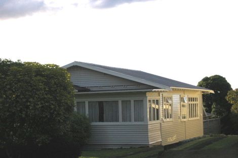 Photo of property in 6 Weston Avenue, Mount Albert, Auckland, 1025