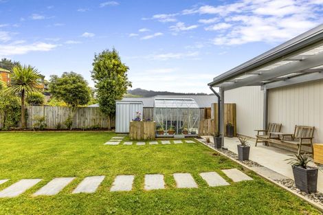 Photo of property in 8 Glendermid Close, Sawyers Bay, Port Chalmers, 9023
