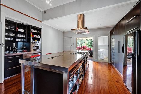 Photo of property in 2 Morrissey Street, Hawera, 4610