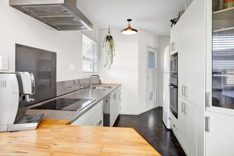 Photo of property in 73 Rata Street, Inglewood, 4330