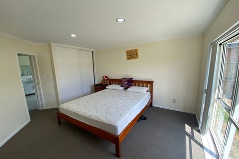 Photo of property in 57 Riverton Drive, Randwick Park, Auckland, 2105