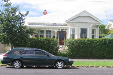 Photo of property in 23 Allenby Avenue, Devonport, Auckland, 0624