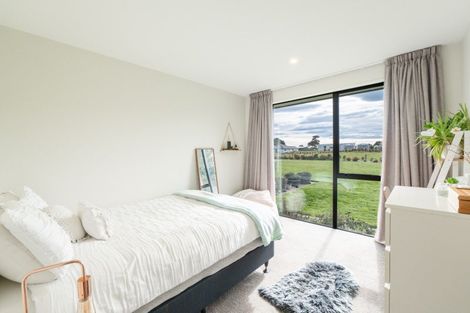 Photo of property in 111 Blairlogie Close, Otatara, Invercargill, 9879