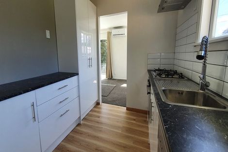 Photo of property in 82 Dundale Avenue, Blockhouse Bay, Auckland, 0600