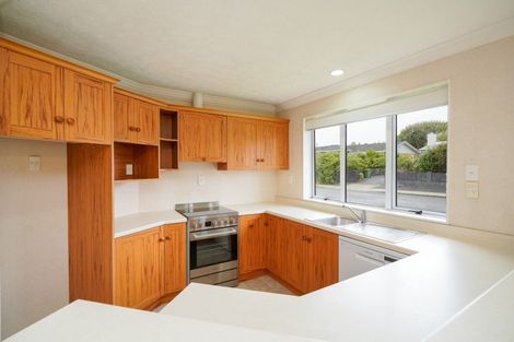 Photo of property in 2 Elm Crescent, Gladstone, Invercargill, 9810
