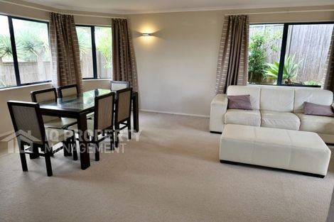 Photo of property in 11 Cognac Place, Henderson, Auckland, 0612