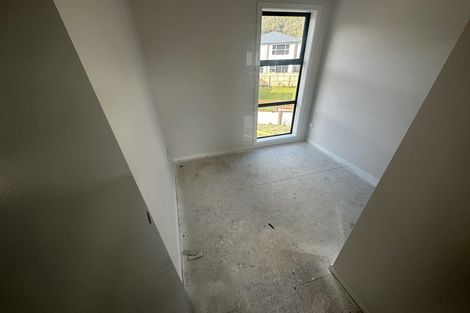 Photo of property in 2 Horoeka Street, Stokes Valley, Lower Hutt, 5019