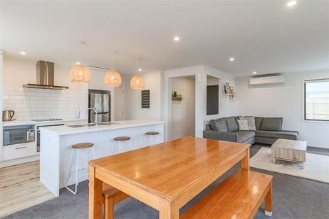 Photo of property in 7 Toutouwai Lane, Inglewood, 4330