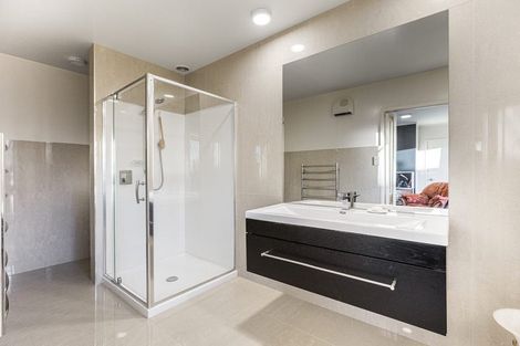 Photo of property in 32 Cockle Bay Road, Cockle Bay, Auckland, 2014