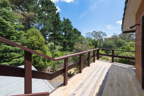 Photo of property in 35 Heathcote Place, Fitzherbert, Palmerston North, 4410