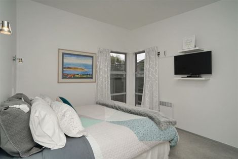 Photo of property in 66 Celia Street, Redcliffs, Christchurch, 8081