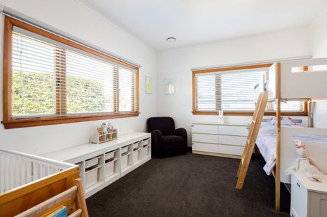 Photo of property in 14 Winter Street, Fairfield, Hamilton, 3214