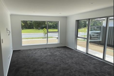 Photo of property in 9 Buddle Road, Wallaceville, Upper Hutt, 5018