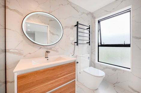 Photo of property in 17b Hedley Road, Wesley, Auckland, 1041