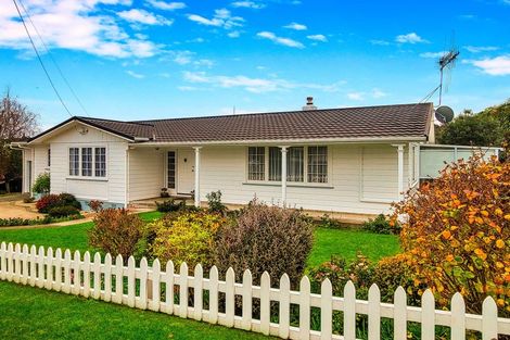 Photo of property in 73 Parkes Avenue, Saint Johns Hill, Whanganui, 4501