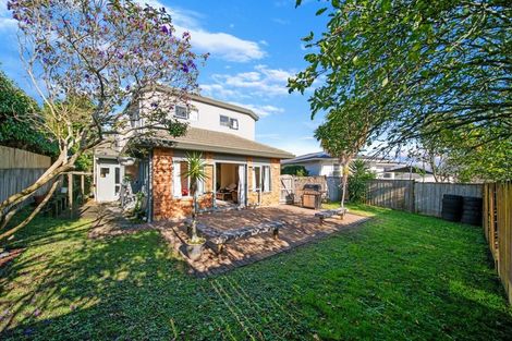 Photo of property in 2/363 Pakuranga Road, Pakuranga Heights, Auckland, 2010