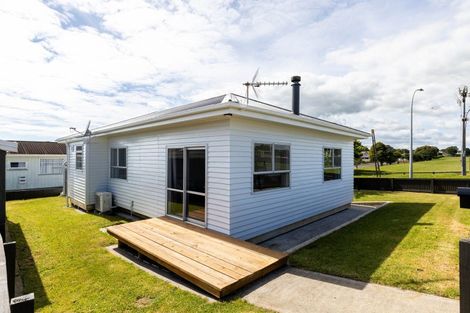 Photo of property in 2 King Street, Waitara, 4320
