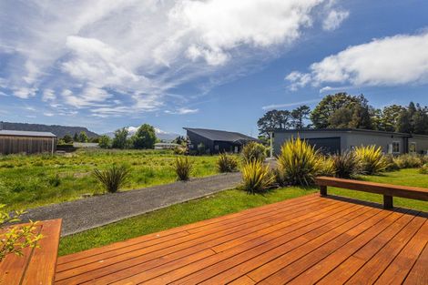 Photo of property in 16 Heartwood Lane, Ohakune, 4625