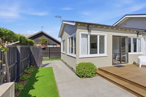 Photo of property in 1/68 Searells Road, Strowan, Christchurch, 8052