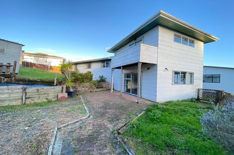 Photo of property in 10 Datura Place, Sunnynook, Auckland, 0620