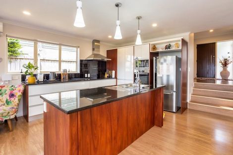 Photo of property in 941 East Coast Road, Torbay, Auckland, 0630