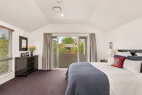 Photo of property in 22 Thornycroft Street, Fendalton, Christchurch, 8052