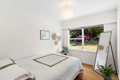 Photo of property in 22 Park Road, Glenfield, Auckland, 0629