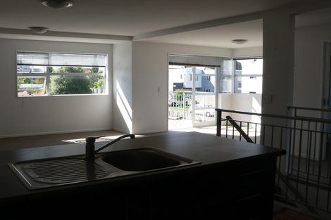 Photo of property in 3/55 Thackeray Place, Waltham, Christchurch, 8023