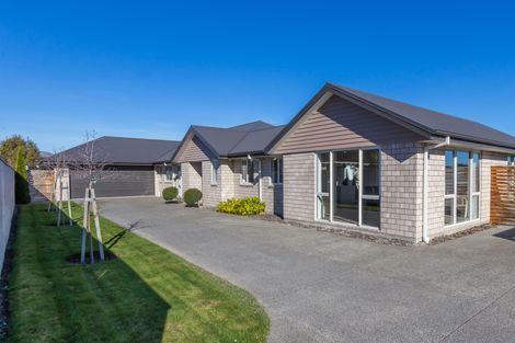 Photo of property in 18 Mcdermott Place, Halswell, Christchurch, 8025