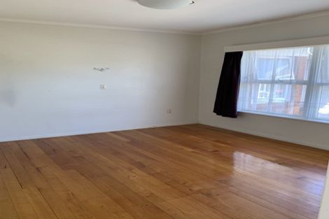 Photo of property in 2/44 Lake Road, Narrow Neck, Auckland, 0624