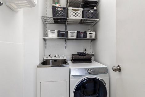 Photo of property in 118 Shackleton Road, Mount Eden, Auckland, 1024