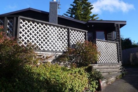 Photo of property in 10 William Street, Waikanae Beach, Waikanae, 5036