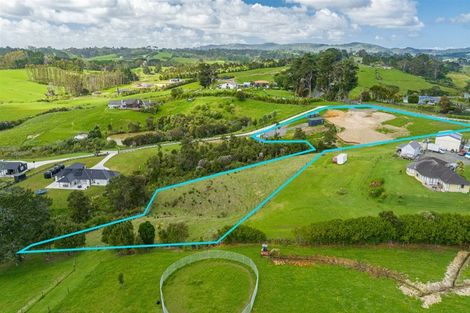 Photo of property in 263 Amreins Road, Taupaki, 0782