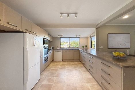 Photo of property in 40 Halswater Drive, Churton Park, Wellington, 6037