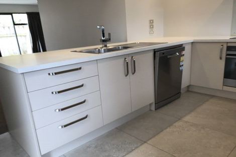 Photo of property in 2/34 John Campbell Crescent, Hillmorton, Christchurch, 8024