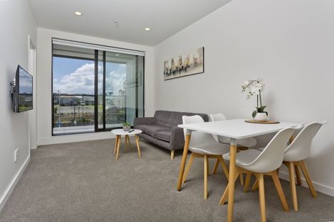 Photo of property in 310/19 Rawene Road, Birkenhead, Auckland, 0626