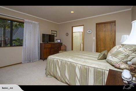 Photo of property in 2/7 Eban Avenue, Hillcrest, Auckland, 0627